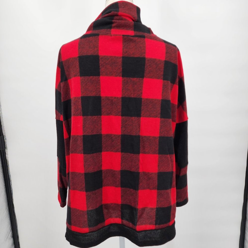 VEVERET Buffalo Plaid Check Turtle Neck Poncho Sweater S, M, L NWT - Picture 11 of 13